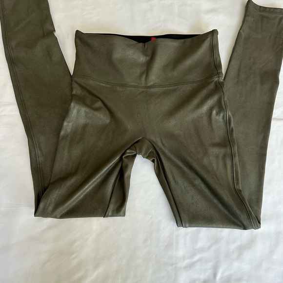 SPANX LEGGINGS - Picture 3 of 8